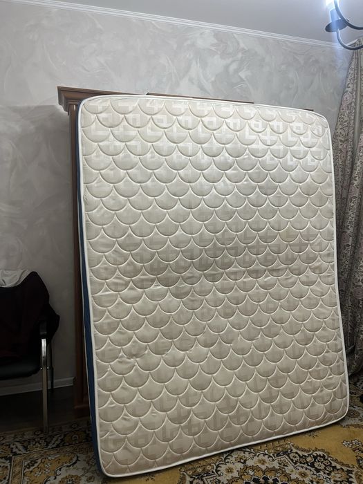 Продам матрас 1.60х2.00