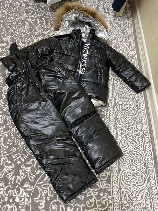 Комбинезон монклер