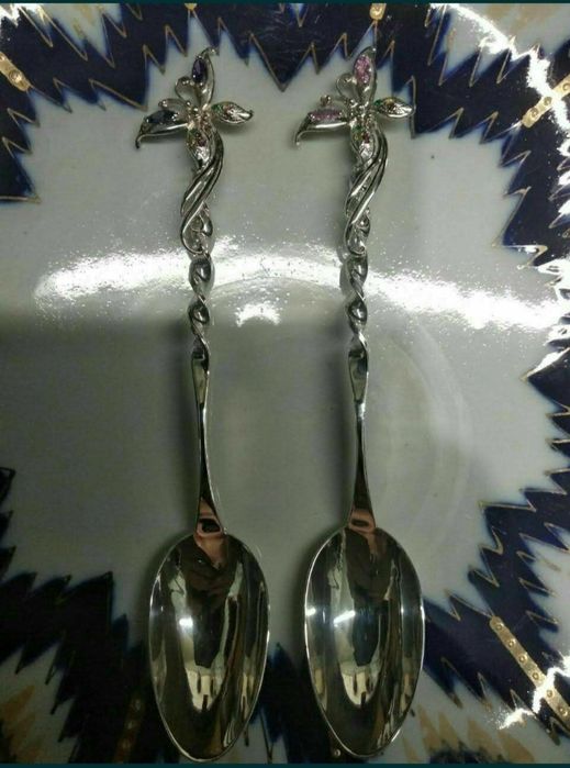 Серебряный столовый набор.