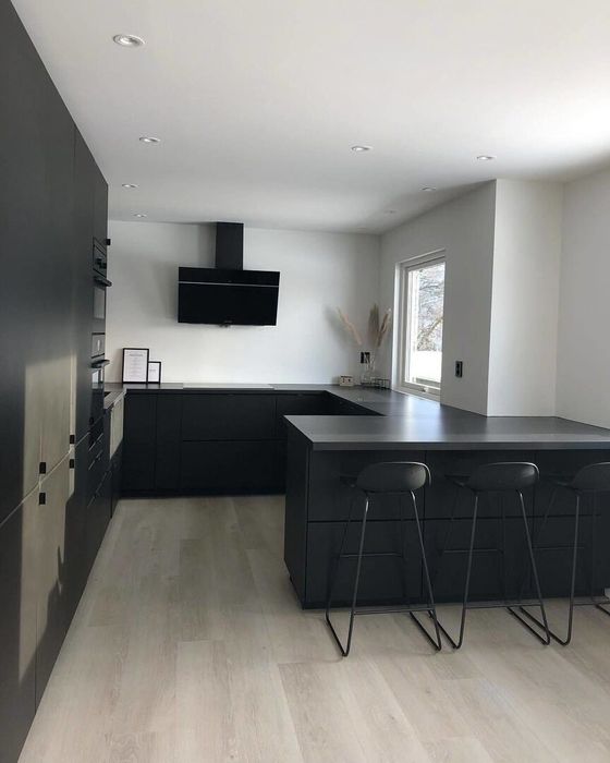 Кухонная Мебель под заказ