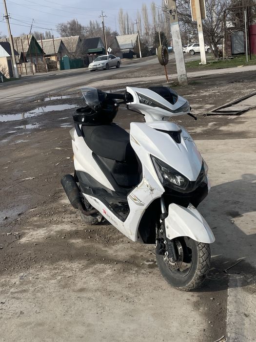 Продается м8 про мопед