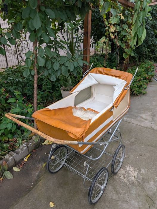 Cărucior retro - Landou stare excelentă