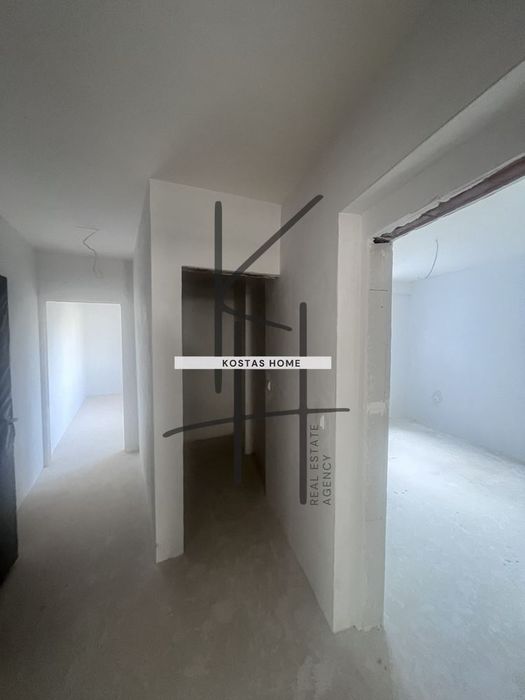Продава се Тристаен апартамент в Варна, Аспарухово - 85 кв.м за 1553 €/кв.м - Снимка #1