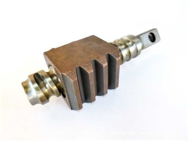 Melc caseta directie tractor Kubota/Yanmar