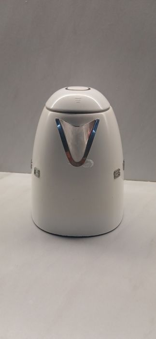 Чайник SMEG молочный в оригинале