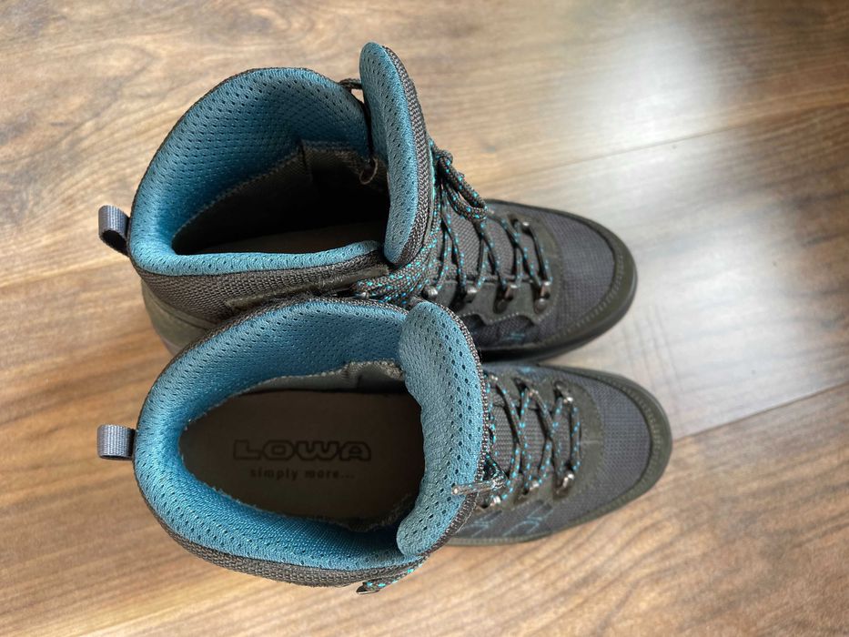 Мъжки боти LOWA, GORE-TEX, чисто нови, уникални, топли и модерни.