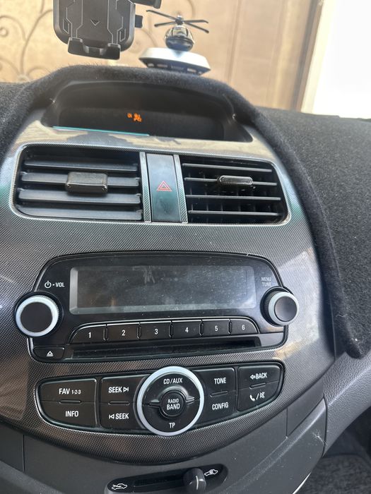 Spark magnitafon yengicha