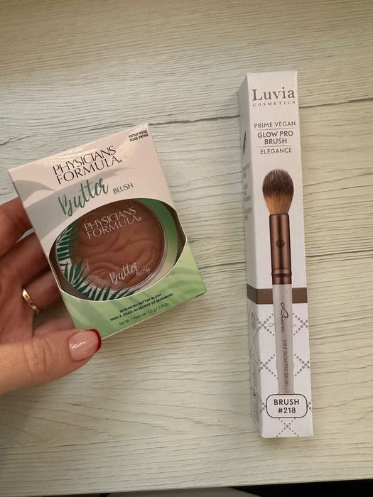 Руж PHYSICIANS FORMULA и четка за хайлайтър