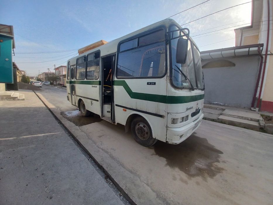 Продам автобус Отайул пассажирский на метане 1998 год в среднем состоя