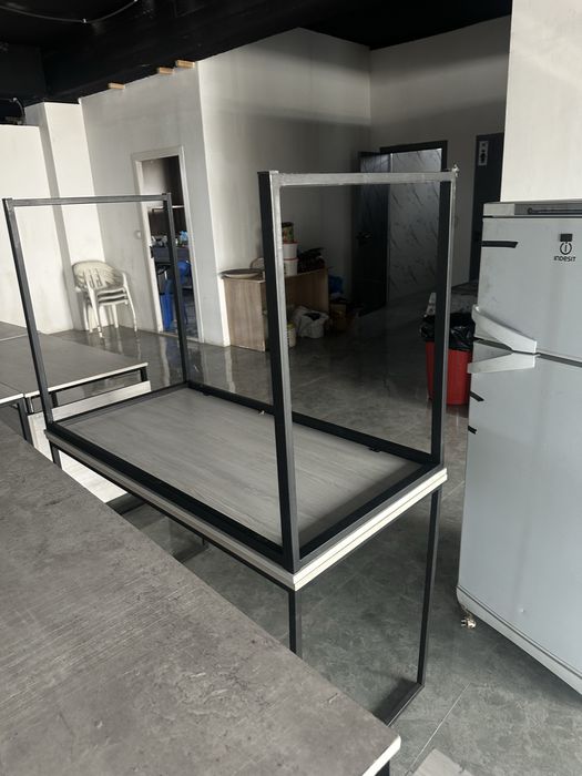 Stol ofisga sotiladi