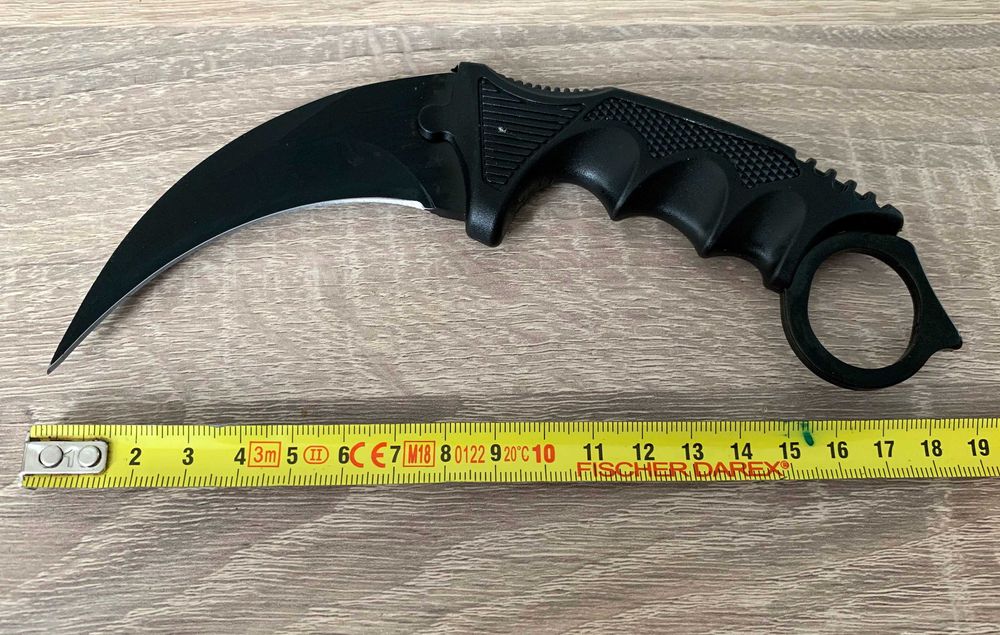 Cutit lama Counter Strike Karambit Negru cu Snur si Teaca - colectie