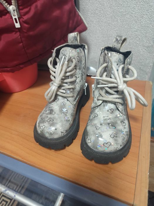 Продам детскую одежду