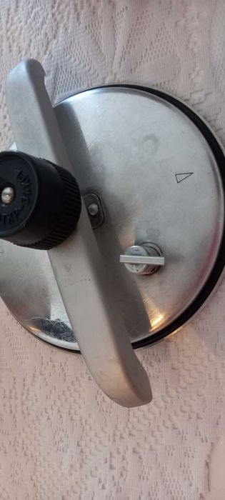 Тенджера под налягане