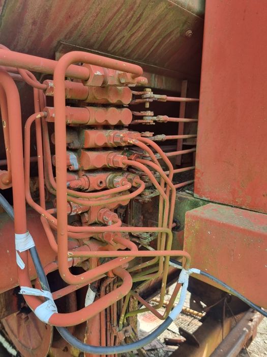 Distribuitor hidraulic combina Laverda 3600/3700