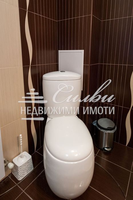 Дава се под наем Двустаен апартамент в Шумен, Пазара - 75 кв.м за 382.5 € - Снимка #9