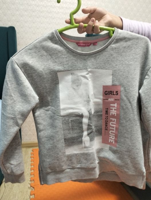 Отдам за шоколадку