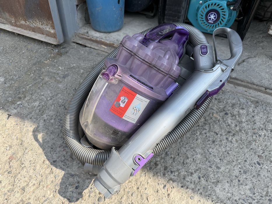 * DYSON DC 08 Animal оригинальный пылесос б/у в хорошем состоянии
