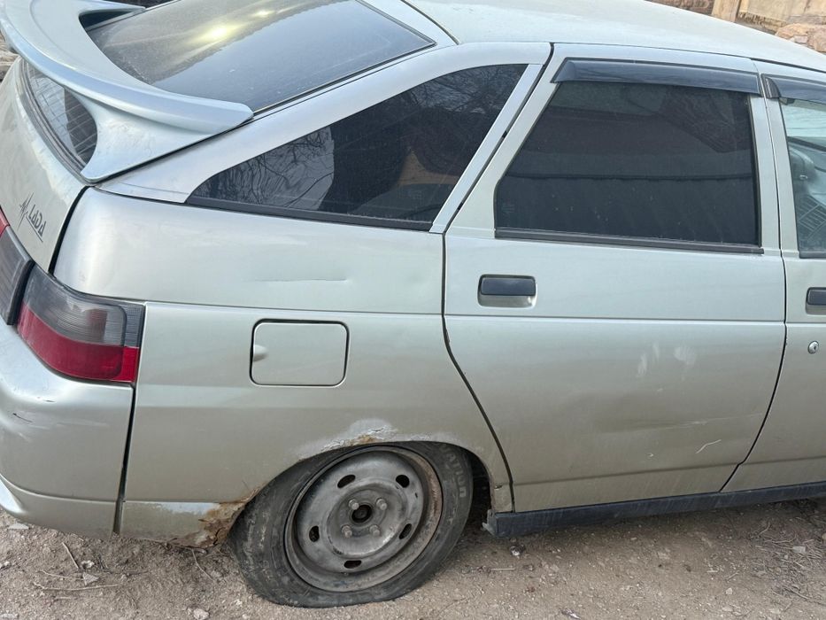 Автомобиль ВАЗ 2112