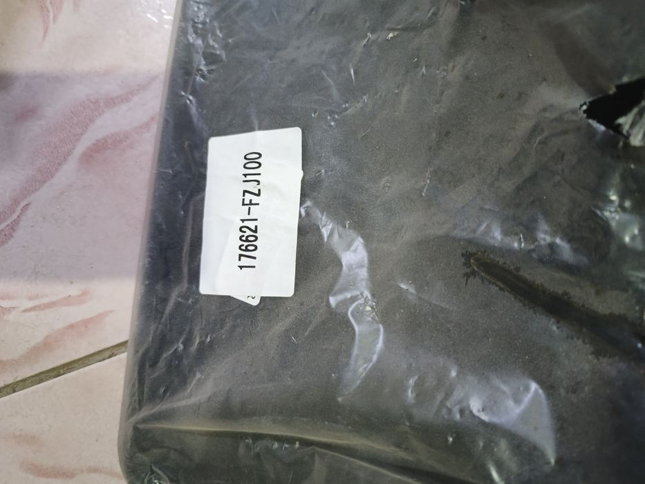 Продам брызговики оригинал Крузак 100