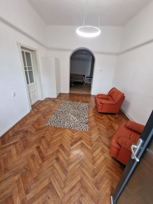 Ap 3 cam la casa acces direct din str.zonă Decebal, muncitorii