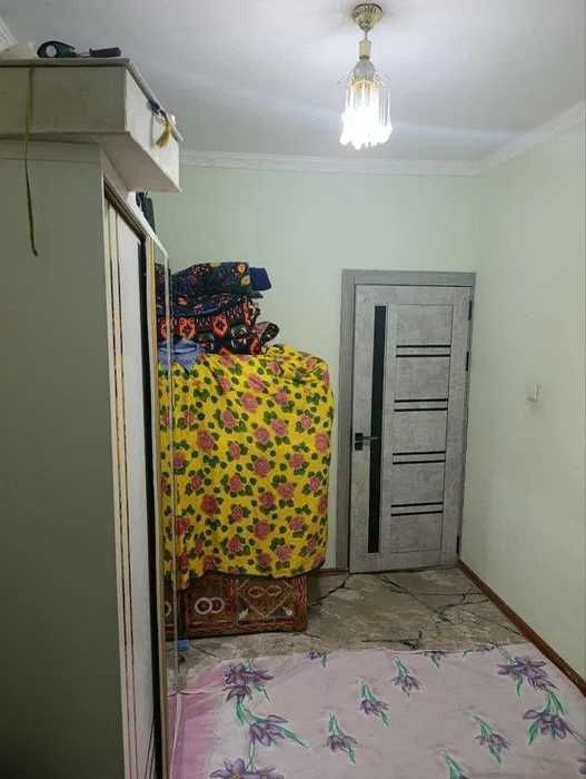 3 хонали 6 метр балконли квартира сотилади Динамо