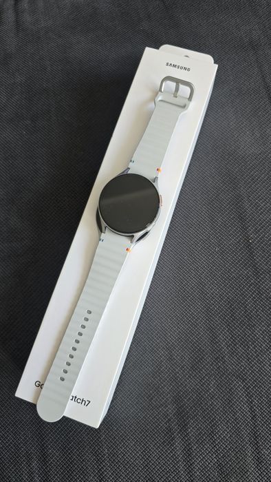Samsung Galaxy Watch 7 44mm бял