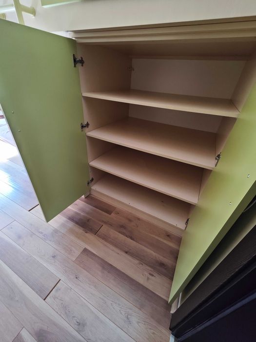 ДЕТСКА СЕКЦИЯ - две легла 90/195 и гардероб 104/130/84