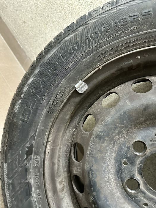 Летни гуми с джанти Nokian 195/70/15С - 7-8 мм
