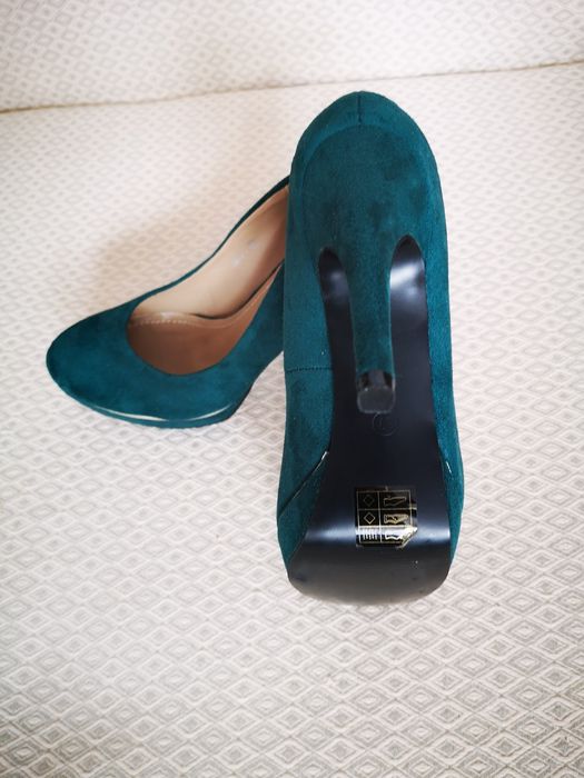 Pantofi cu toc, mărime 37-38