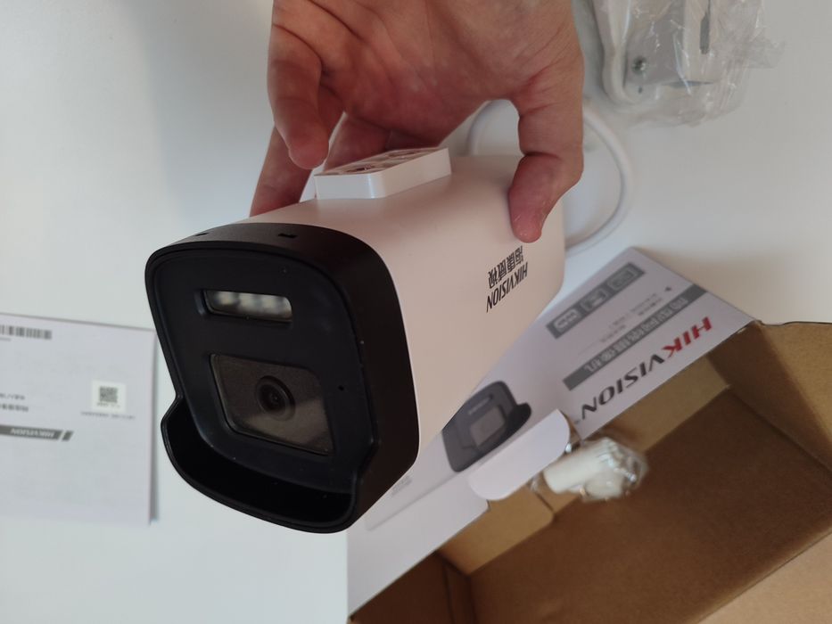 IP POE камера видеонаблюдения Hikvision 4mp