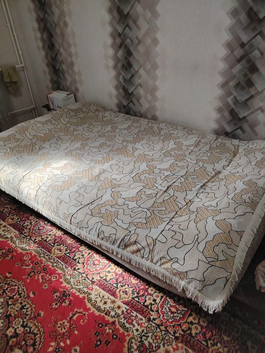 Диван книжка; +2 кресла