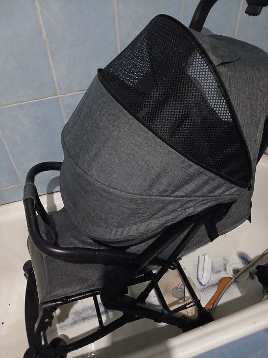 Продам детскую коляску