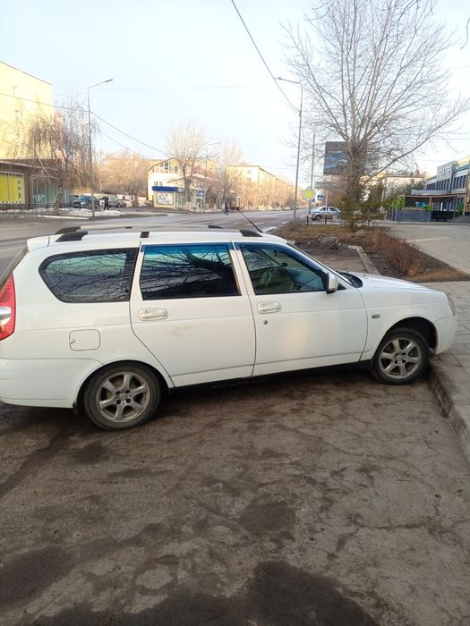 Продам Приору универсал