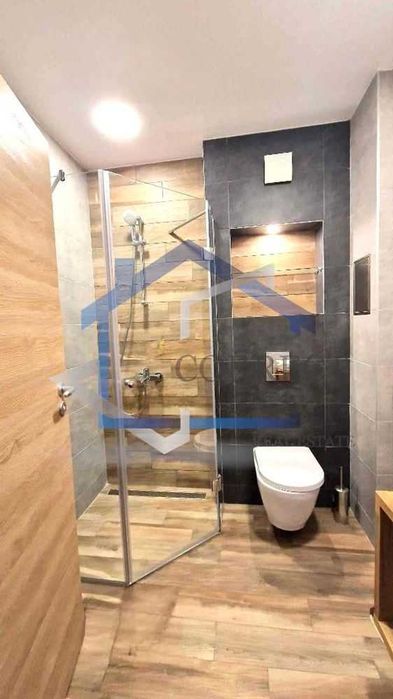 Дава се под наем Двустаен апартамент в к.к. Св.Св. Константин и Елена - 65 кв.м за 590 € - Снимка #9