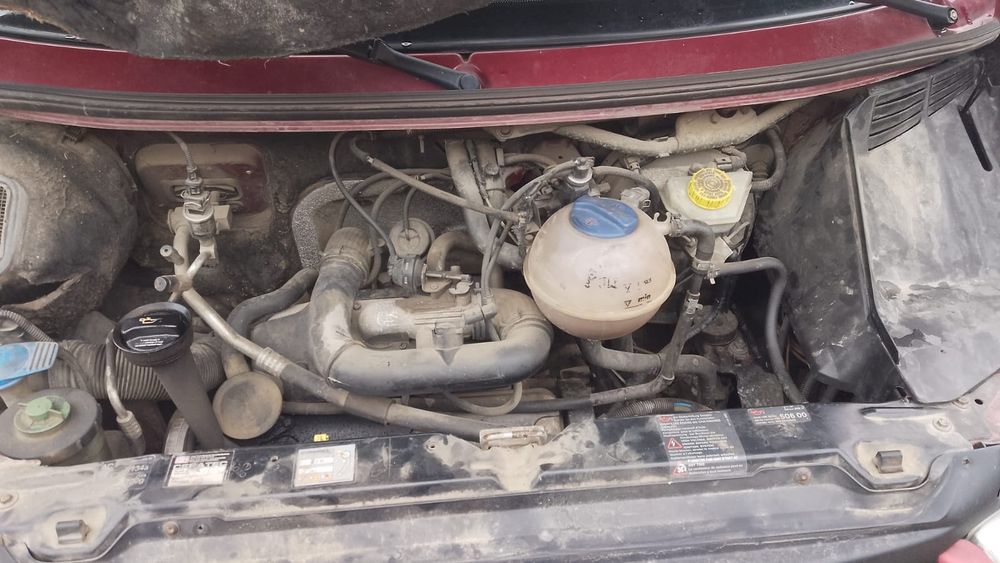 Volkswagen Transporter T4 2.5 TDI