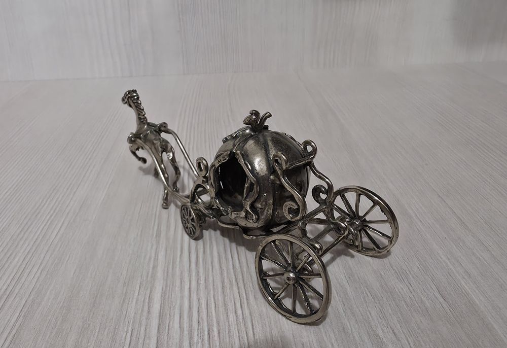 Figurina decorativa argint
