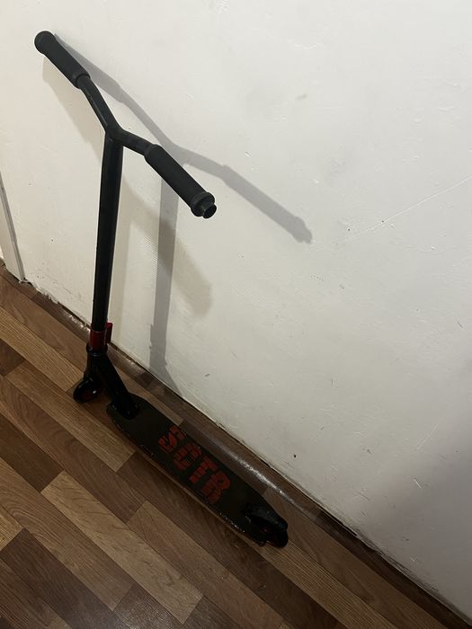 Трюкавой самокат Ateox Vice 2023