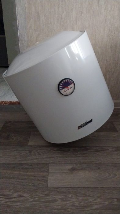 Продам водонагреватель