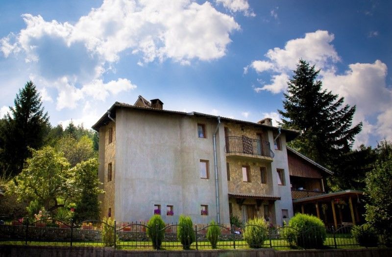 Вила Понтика - Villa Pontica - стаи под наем, нощувки, почивка сред пр