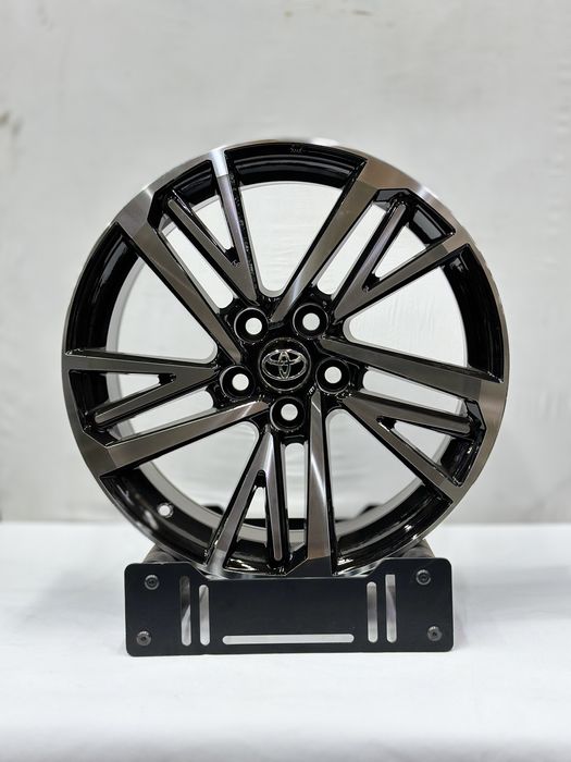 компоект диск R18 5x114.3 Camry 80