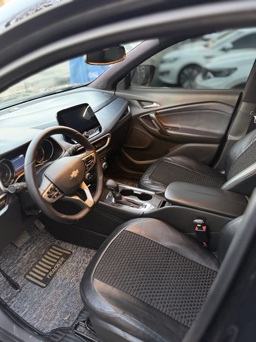 Tracker 2 Premier 2023