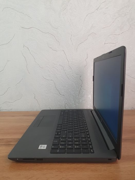 Hp i5-1035G1 8/256gb