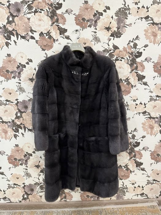 Продам шубу норковую