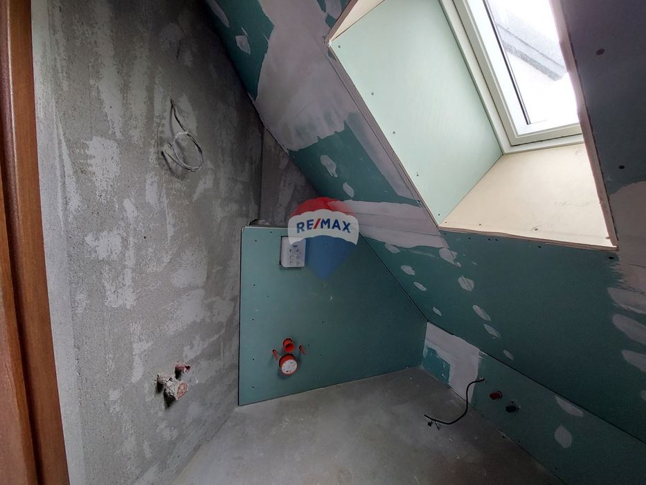 Продава се Мезонет в Варна, Левски - 117 кв.м за 1872 €/кв.м - Снимка #3