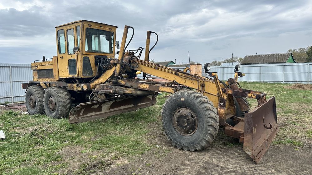 Продам автогрейдер