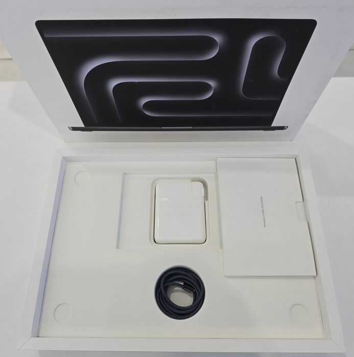 MacBook Pro 16 M3PRO 18/512 100%