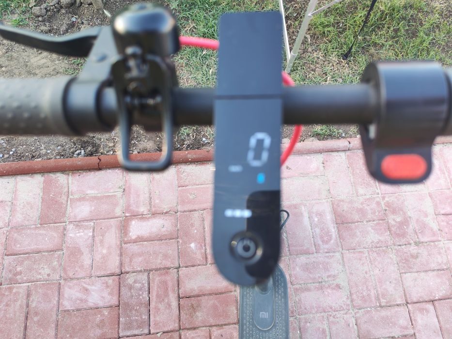 Xiaomi Mi Electric Scooter Pro