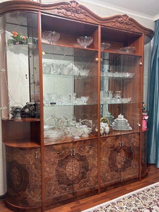 Продам стенку,качество хорошая