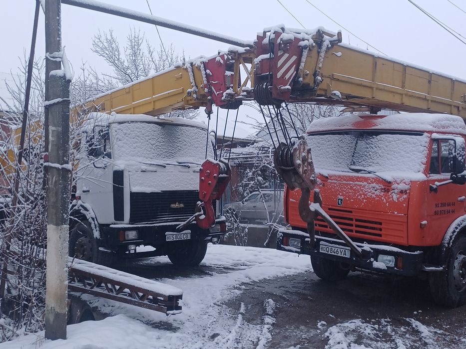 Avtokran xizmati 25 ton 28 m