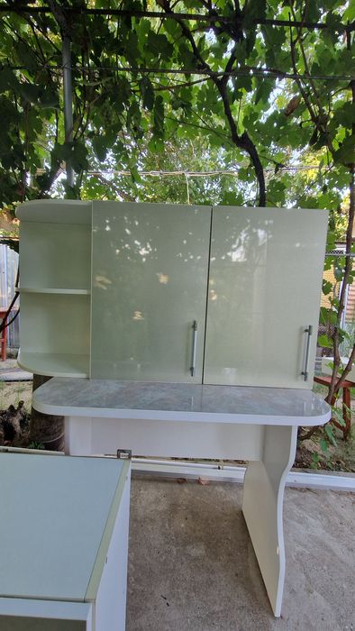 Продается кухонный гарнитур